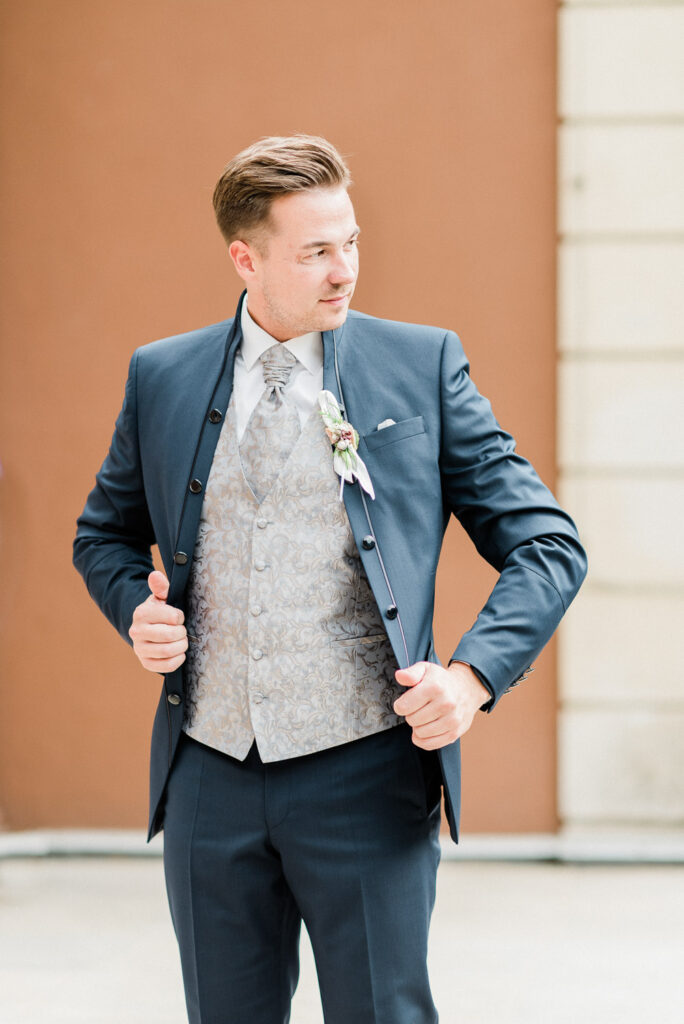 Fine Art Destination Wedding Photographer in Europe | Castle Wedding in Germany by Nicole Mihelic