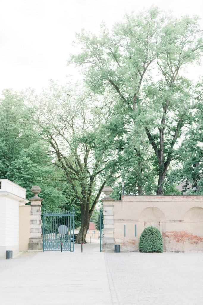 Fine Art Destination Wedding Photographer in Europe by Nicole Mihelic | Wedding Photographer France and Italy