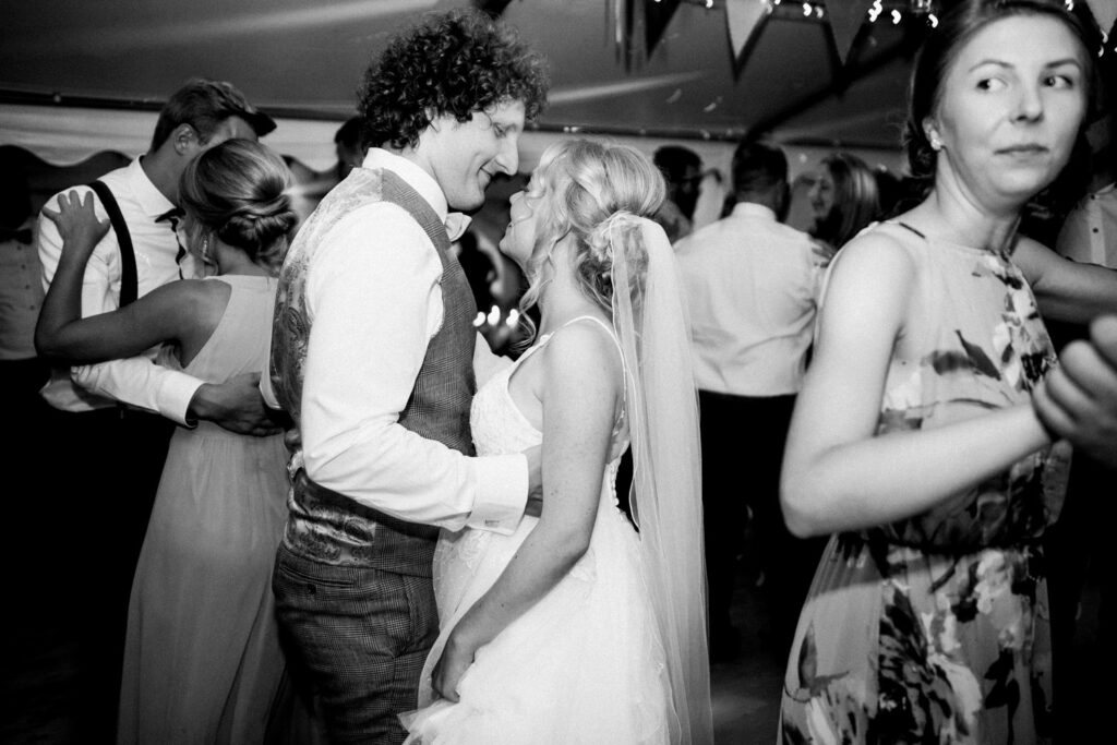 Hochzeitsfotograf Celle Wienhausen | Destination Wedding Photographer Europe Nicole Mihelic