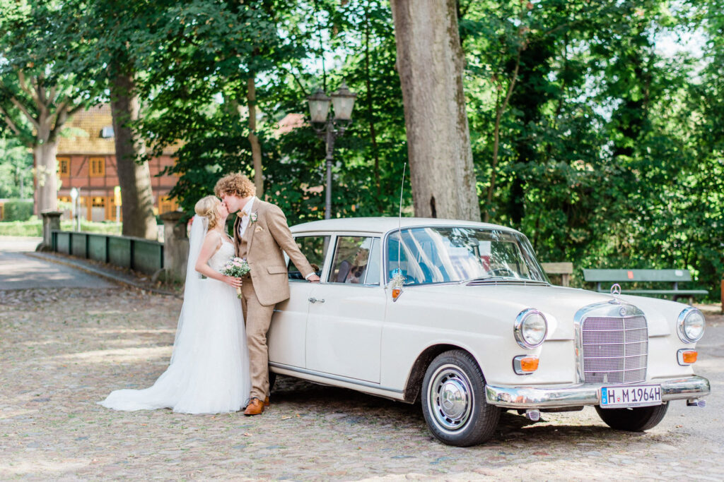 Hochzeitsfotograf Celle Wienhausen | Destination Wedding Photographer Europe Nicole Mihelic