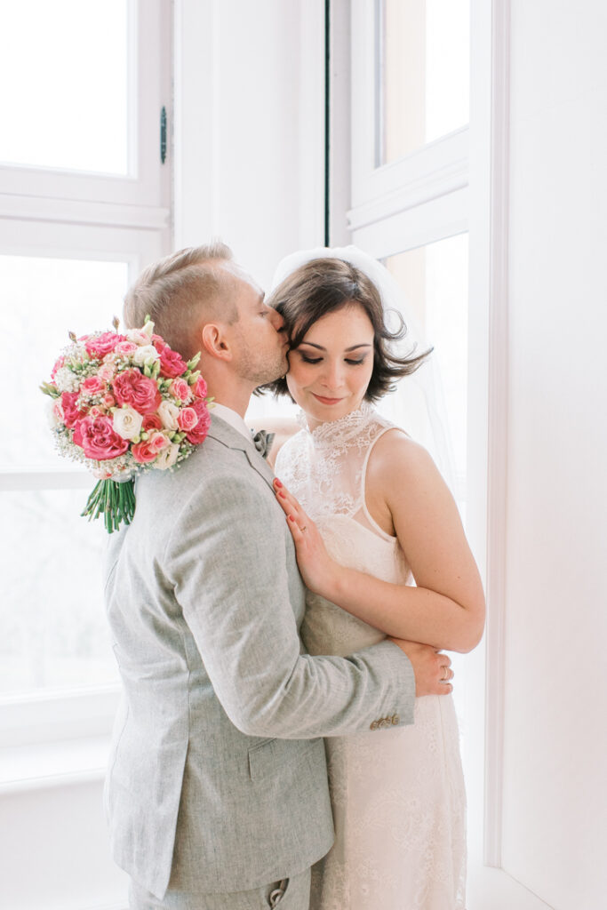 Fine Art Destination Wedding Photographer Europe | Fine Art Wedding Photographer Europe | Winter Castle Wedding Germany | Hochzeitsfotograf Celle Hamburg