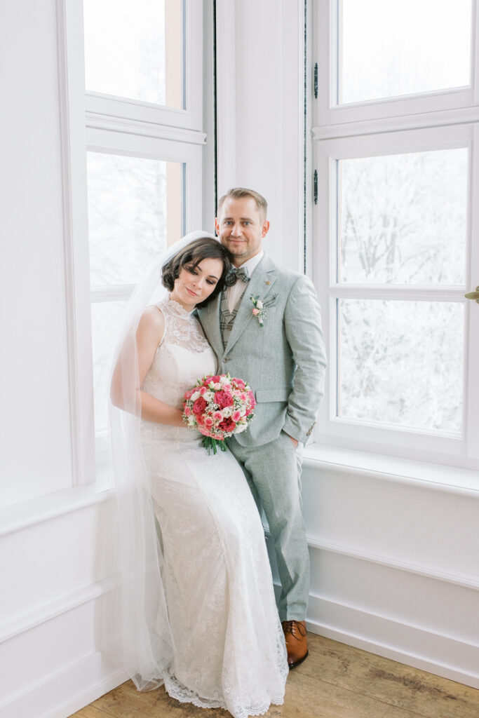 Fine Art Destination Wedding Photographer Europe | Fine Art Wedding Photographer Europe | Winter Castle Wedding Germany | Hochzeitsfotograf Celle Hamburg