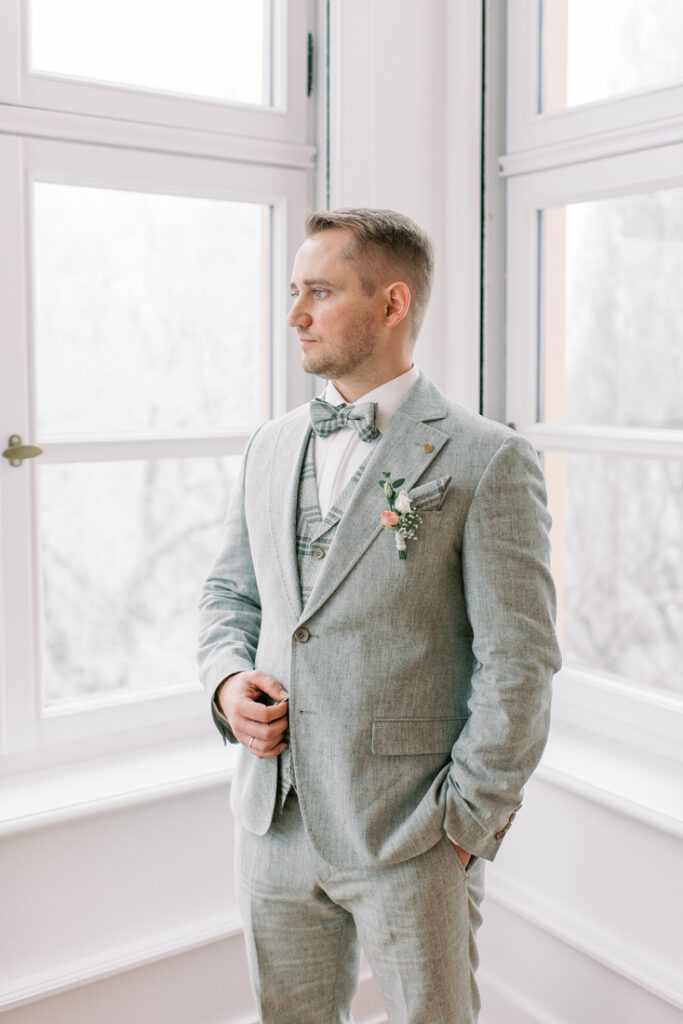 Fine Art Destination Wedding Photographer Europe | Fine Art Wedding Photographer Europe | Winter Castle Wedding Germany | Hochzeitsfotograf Celle Hamburg