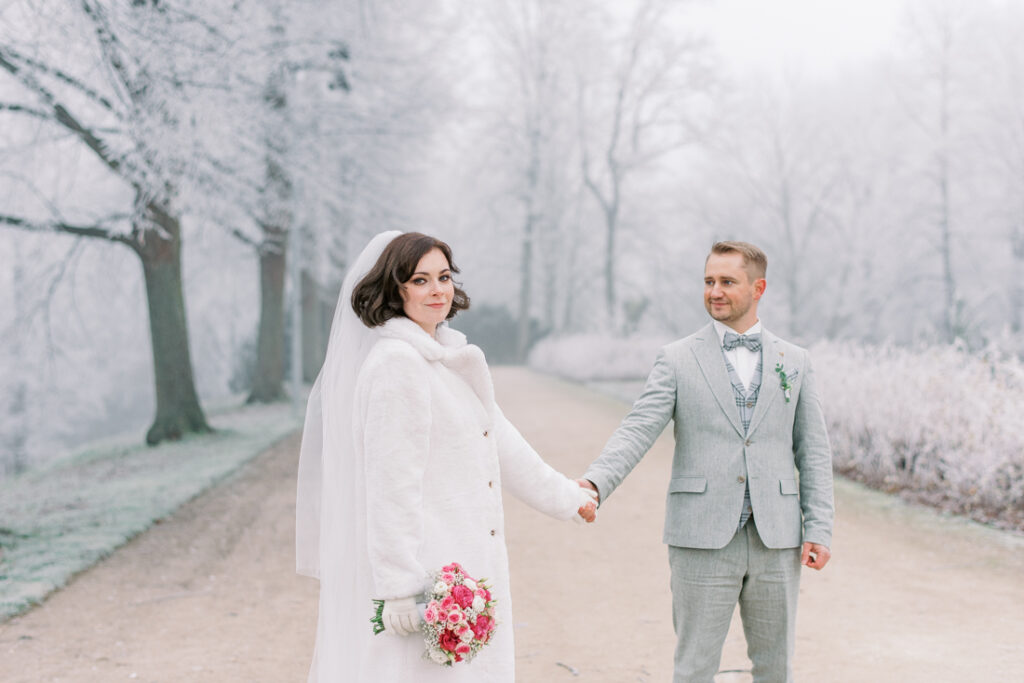 Fine Art Destination Wedding Photographer Europe | Fine Art Wedding Photographer Europe | Winter Castle Wedding Germany | Hochzeitsfotograf Celle Hamburg