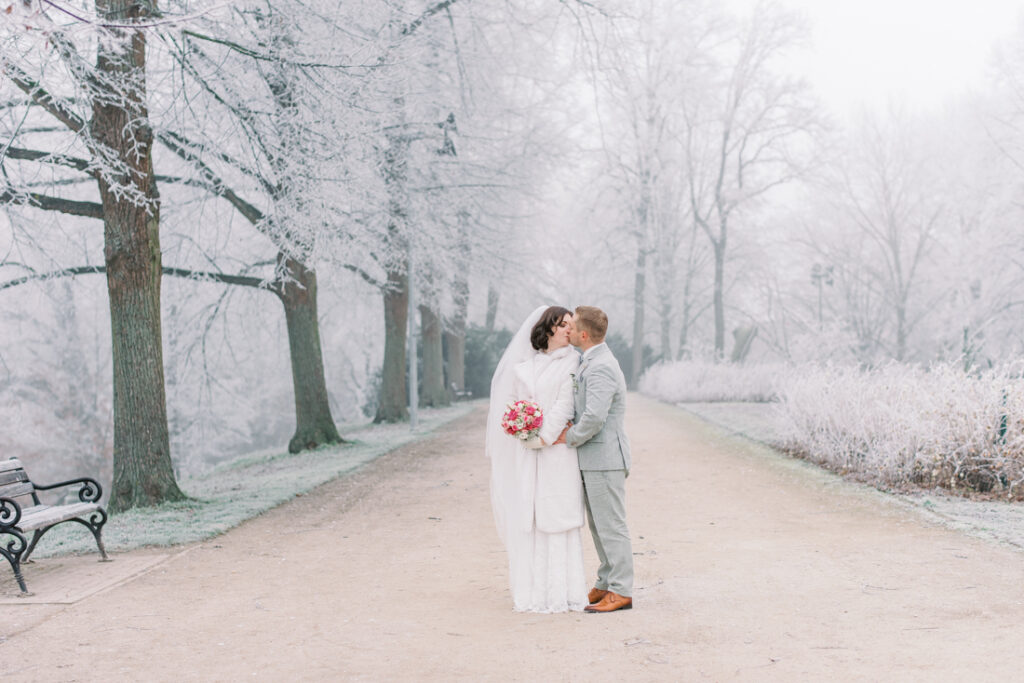 Fine Art Destination Wedding Photographer Europe | Fine Art Wedding Photographer Europe | Winter Castle Wedding Germany | Hochzeitsfotograf Celle Hamburg