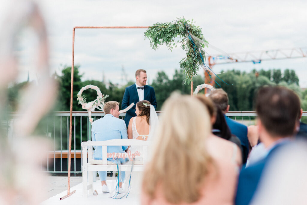 Fine Art Destination Wedding Photographer Europe | Nicole Mihelic | Hochzeitsfotograf Hamburg Elbphilharmonie
