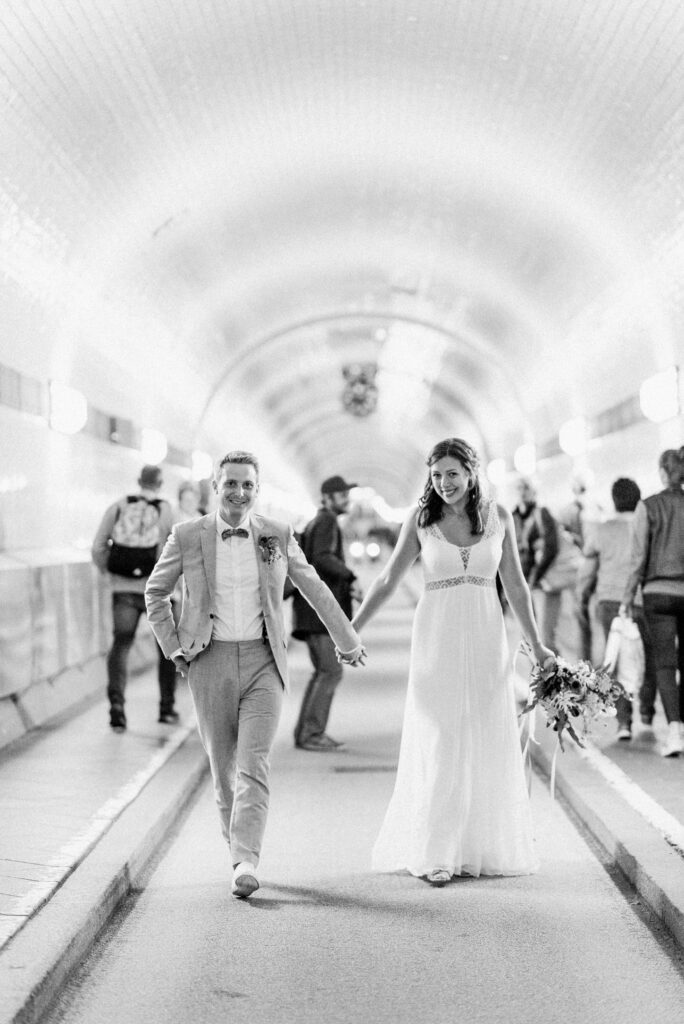 Fine Art Destination Wedding Photographer Europe | Nicole Mihelic | Hochzeitsfotograf Hamburg Elbphilharmonie