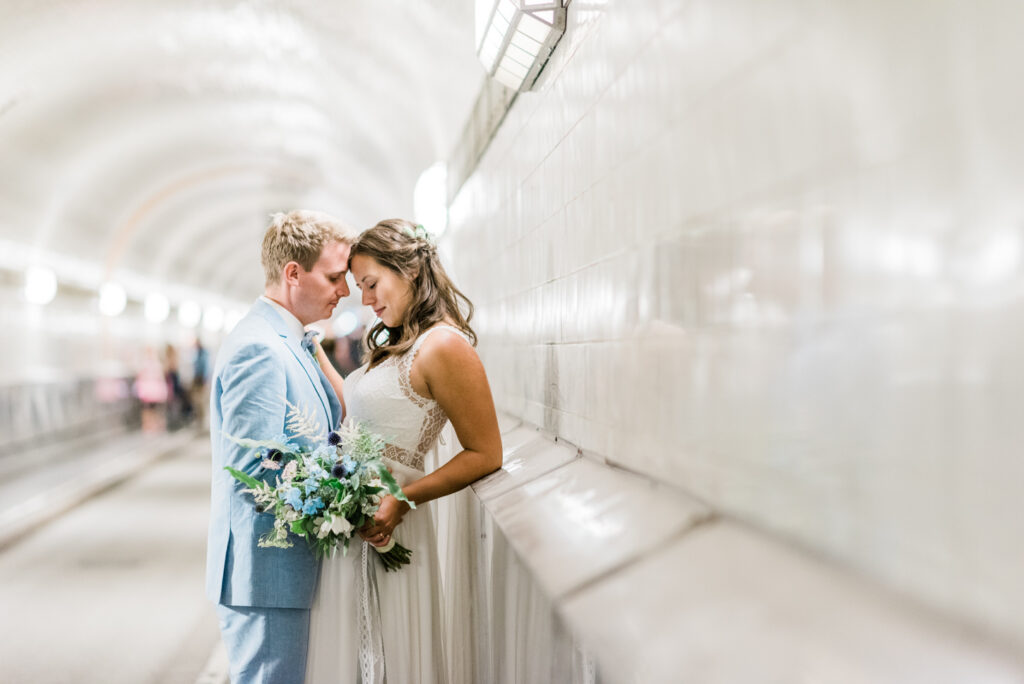 Fine Art Destination Wedding Photographer Europe | Nicole Mihelic | Hochzeitsfotograf Hamburg Elbphilharmonie
