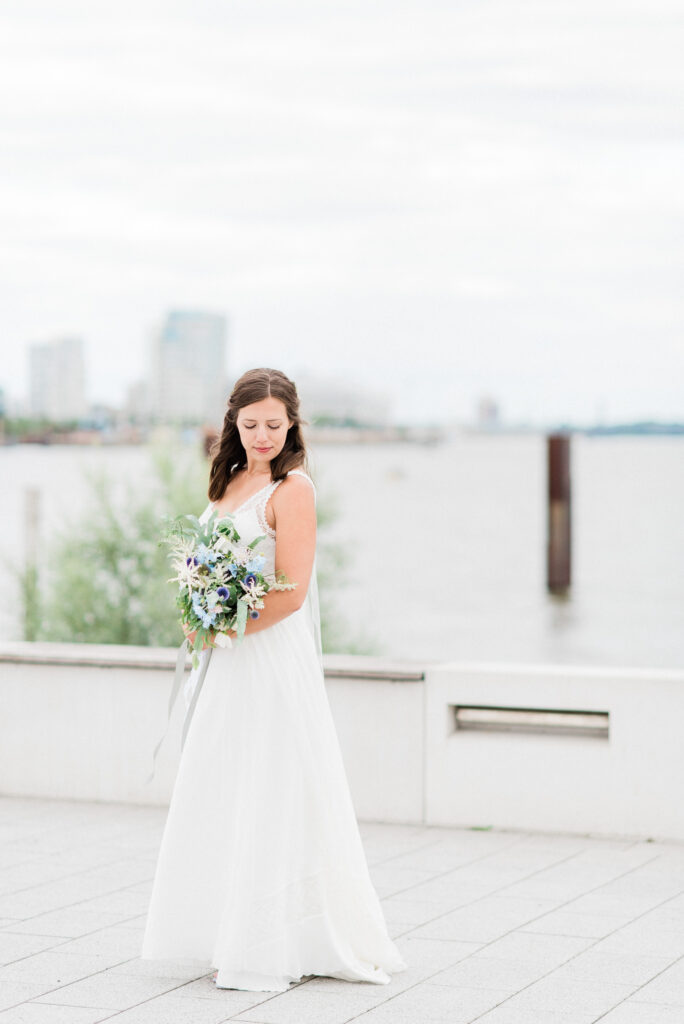 Fine Art Destination Wedding Photographer Europe | Nicole Mihelic | Hochzeitsfotograf Hamburg Elbphilharmonie