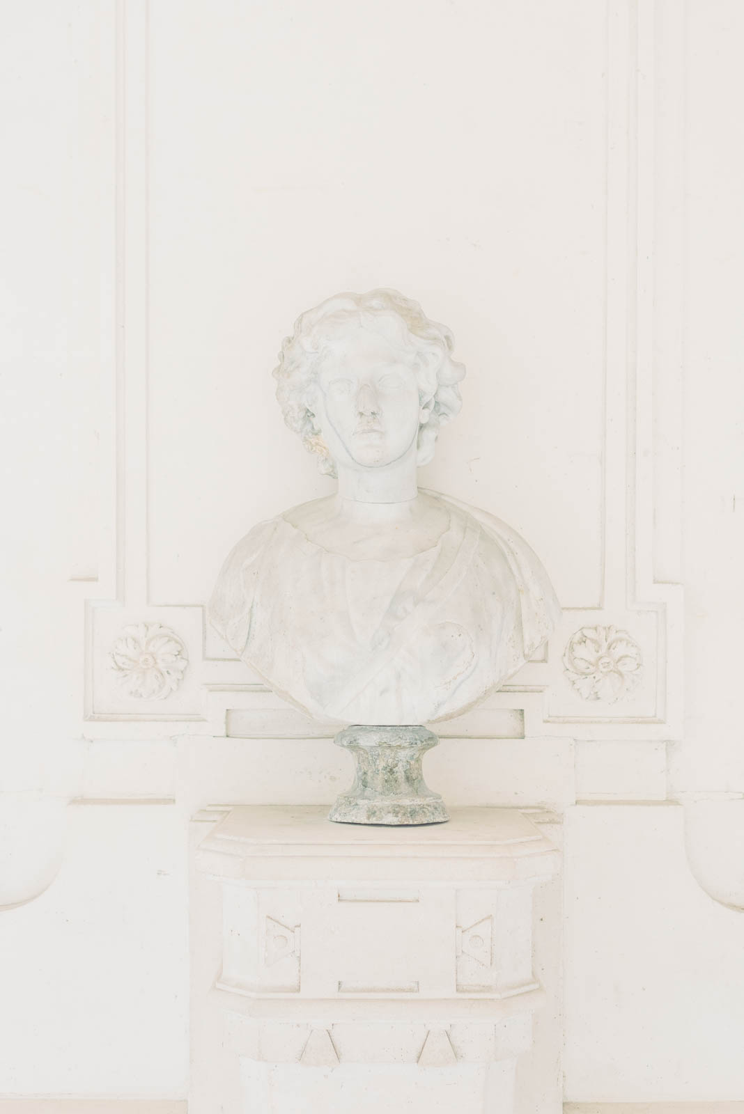 Paris wedding photographer at chateau de baronville Nicole Mihelic | Destination Wedding Photographer Europe