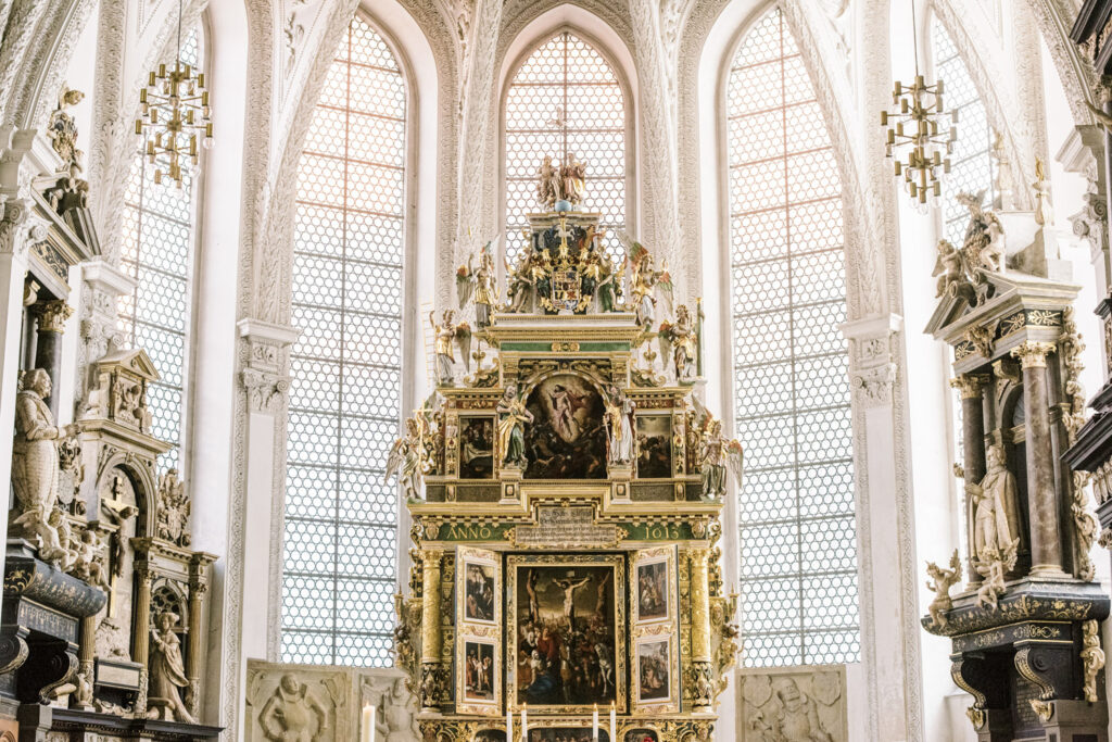 Nicole Mihelic Fine Art Destination Wedding Photograper Europe | Photographer France | Wedding Photographer Provence | Paris Wedding | Tuscany Wedding Photographer | Fine Art Photographer Italy