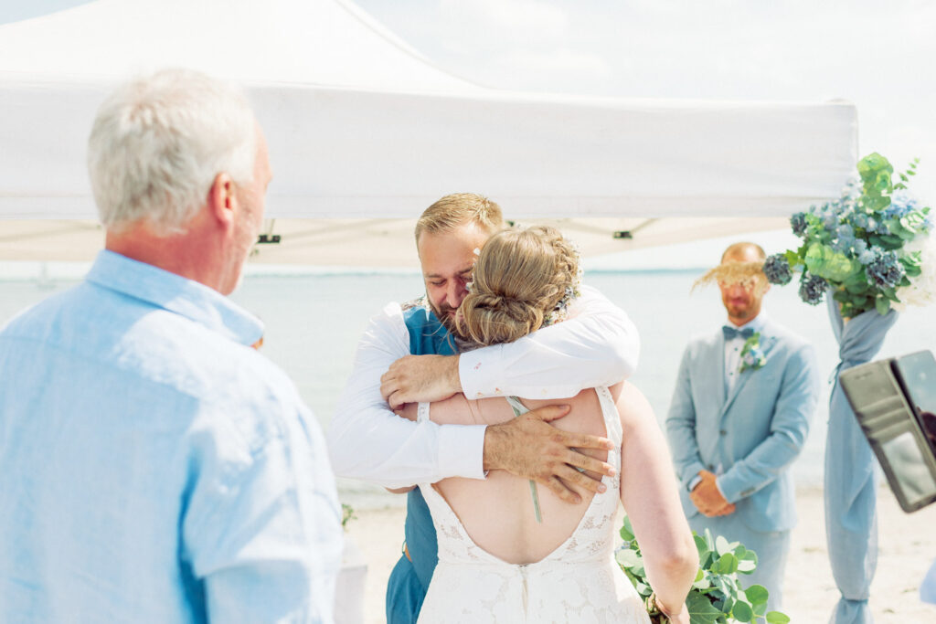 Fine Art Destination Wedding Photographer Europe | Nicole Mihelic | Hochzeit in Strande | Hochzeitsfotograf Strande | Hochzeitsfotograf Celle