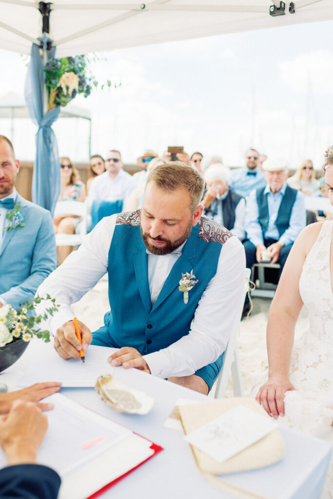 Fine Art Destination Wedding Photographer Europe | Nicole Mihelic | Hochzeit in Strande | Hochzeitsfotograf Strande | Hochzeitsfotograf Celle