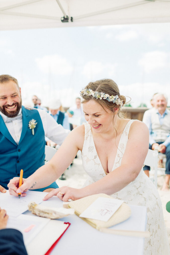 Fine Art Destination Wedding Photographer Europe | Nicole Mihelic | Hochzeit in Strande | Hochzeitsfotograf Strande | Hochzeitsfotograf Celle